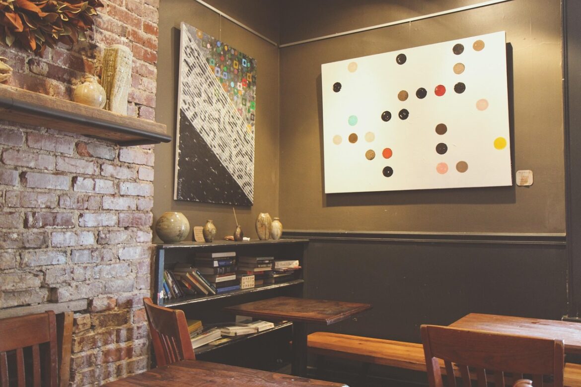 Transform Your Space: Essential Minimalist Home Decor Tips for a Sleek Look